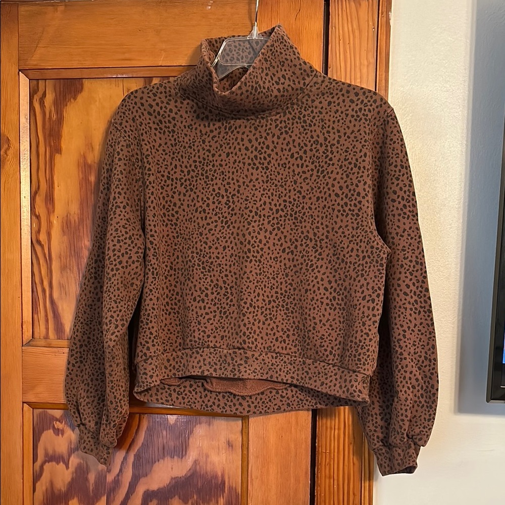 Abercrombie & Fitch Brown and Black Spotted Sweater